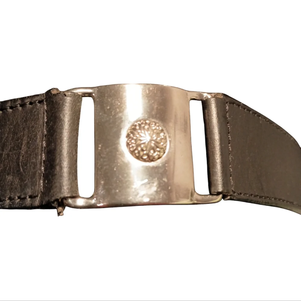 Versace Classic V2 Vera Pelle black belt Silver hardware Size 48 Made in Italy